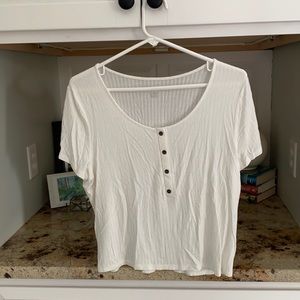 White short sleeve shirt